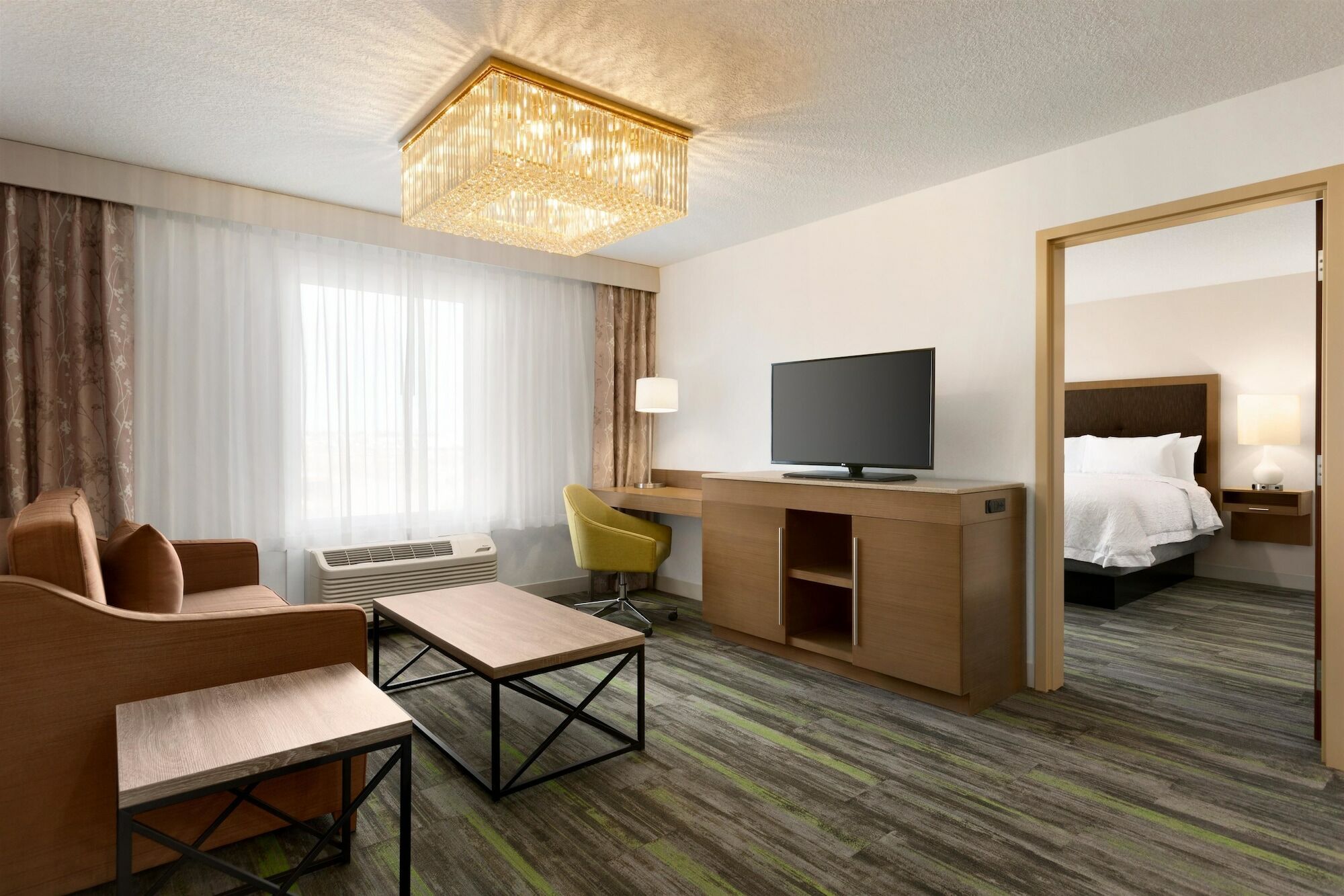 The Landing Hotel & Conference Centre St. Paul Экстерьер фото